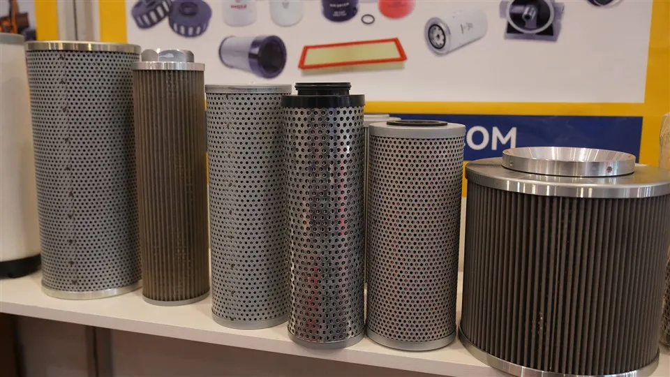 Element filtra oleju w sprzęcie filtracyjnym przemysłowych hut stali