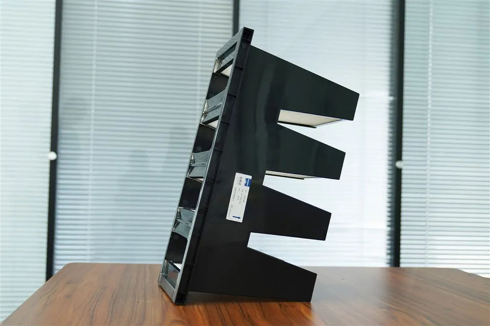 Cena hurtowa Kompaktowy filtr przeciwpyłowy o dużej pojemności w kształcie litery V-z plastikową ramą i gęstym, plisowanym papierem z włókna szklanego